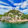 Pearl Bay Villas