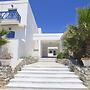 Manos Syros