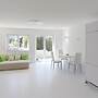 the white design apartment