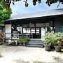 OYO 1853 Guest House D'makmoer
