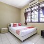 Super OYO 1568 Stasiun Ka Cirebon Guest House