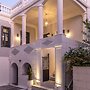 Camara Suites