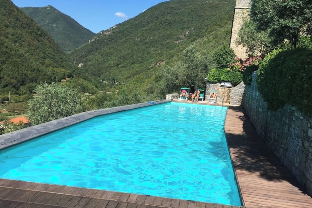 Castello Stunning Property