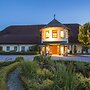 Gutshof Wolfgangsee Resort & Event Hotel