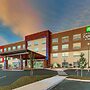 Holiday Inn Express & Suites Roanoke – Civic Center by IHG
