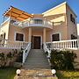 Flisvos Villa