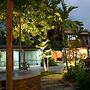 Tha Ma-O Bouteak Homestay