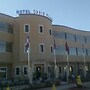 Hotel Oasis Palace