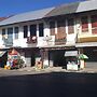Ba'mi thakhek hostel