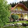 Sunny Holiday House B&B
