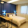 Yeoubi Hotel