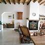 Las Chimeneas