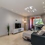 Chic Oasis on the Coast