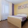 Apartment Petrovskie on Savinykh 4A
