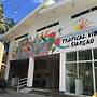 Tropical Vibes Inn Siargao