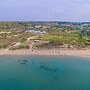 Sukha Inn Otel & Beach
