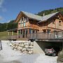 Chalet Hohentauern by Ski Lift