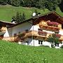 Cozy Apartment in Ausservillgraten