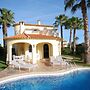 Coastal Villa With Wellness