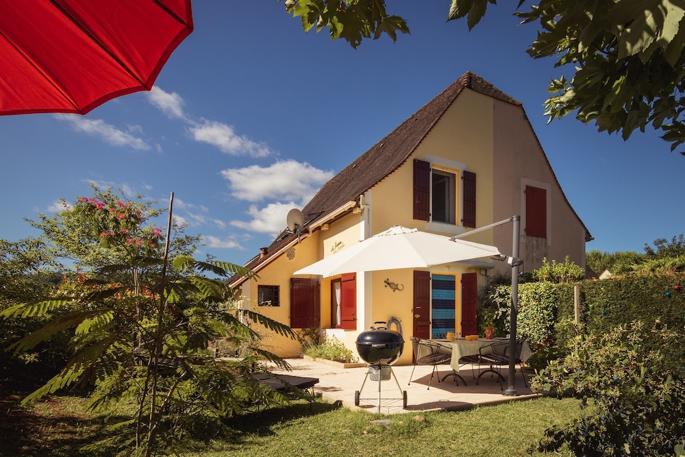 Family Home in Carsac-aillac