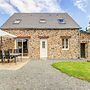 Family Country Cottage in Brainville
