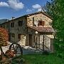 Cottage in Lisciano Niccone With Swimming Pool