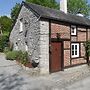 Cozy Cottage in Han-sur-Lesse near Forest