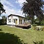 Ferienhaus mit Grossem Garten