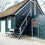 Cozy House with a Boat near Giethoorn & Weerribben Wieden National Par