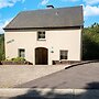 Forest-edge Hideaway, Bouillon