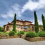 Cottage in Tuscany With Pool & Olive Groves