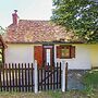 Peaceful Cottage in Savignac