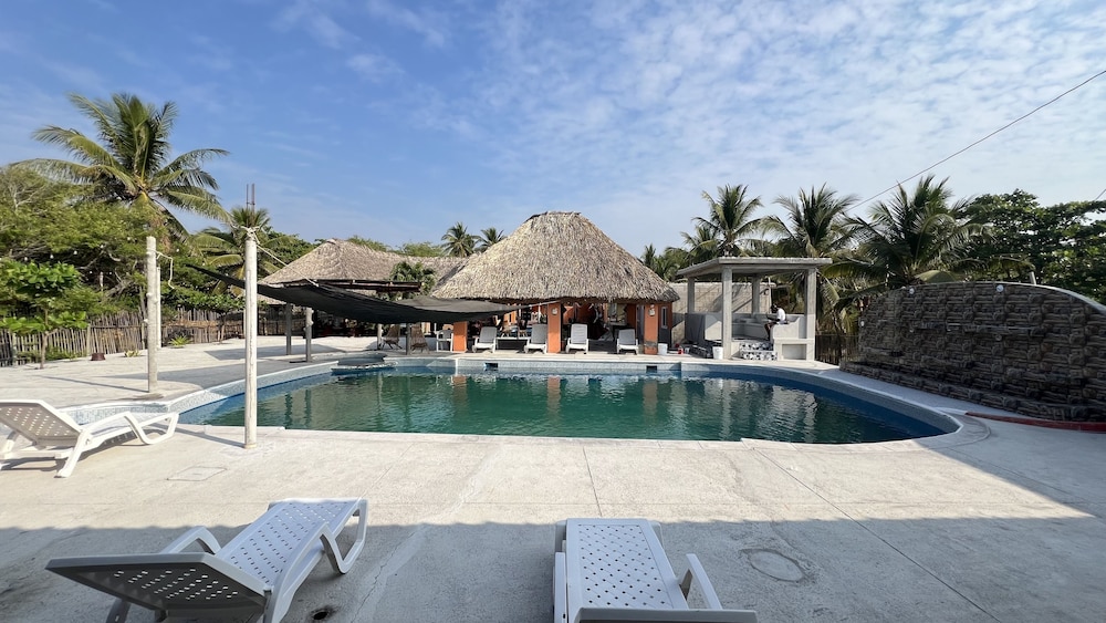Hidden Paradise Beach Jiote