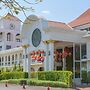 Supicha pool access hotel