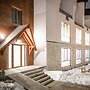 Sky Cabin Apartments