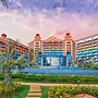 Dolphin Bay Hotel