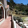 Hostal Puerto Yumani