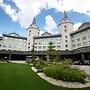 High1 Palace Hotel & CC