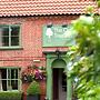 The Oak Tree Inn