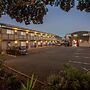 Landmark Manor Motel