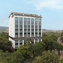 Vivanta Thane LBS Road