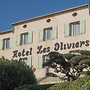 Les Oliviers