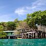 Lusia's Lagoon Chalets
