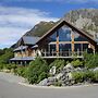 Aoraki Mount Cook Alpine Lodge