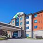 Holiday Inn Express and Suites Kansas City Airport by IHG