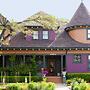 Kelley & Young Wine Garden Inn