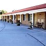 Palms Oasis Motel