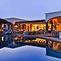 Exclusive Holiday Villa With Private Pool and Beachfront Location, Cab