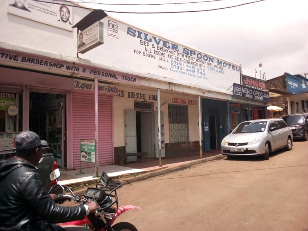 Silver Spoon Motel