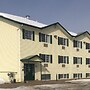 Almada Inn